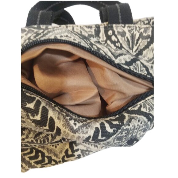 Sakroots Crossbody Tote Handbag Black Gray White Blue Handles Zipper Snap Button - Picture 5 of 8